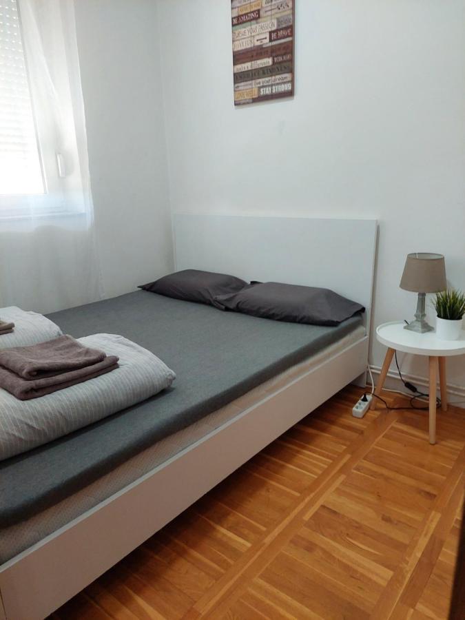 Ferienwohnung Smiley 2 - Subotica Centar Exterior foto